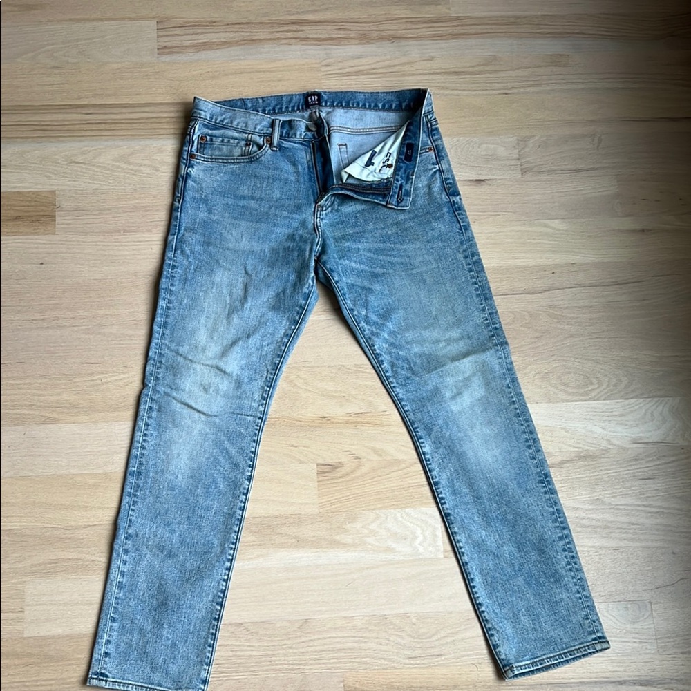 GAP Blue Straight Jeans Classic Style